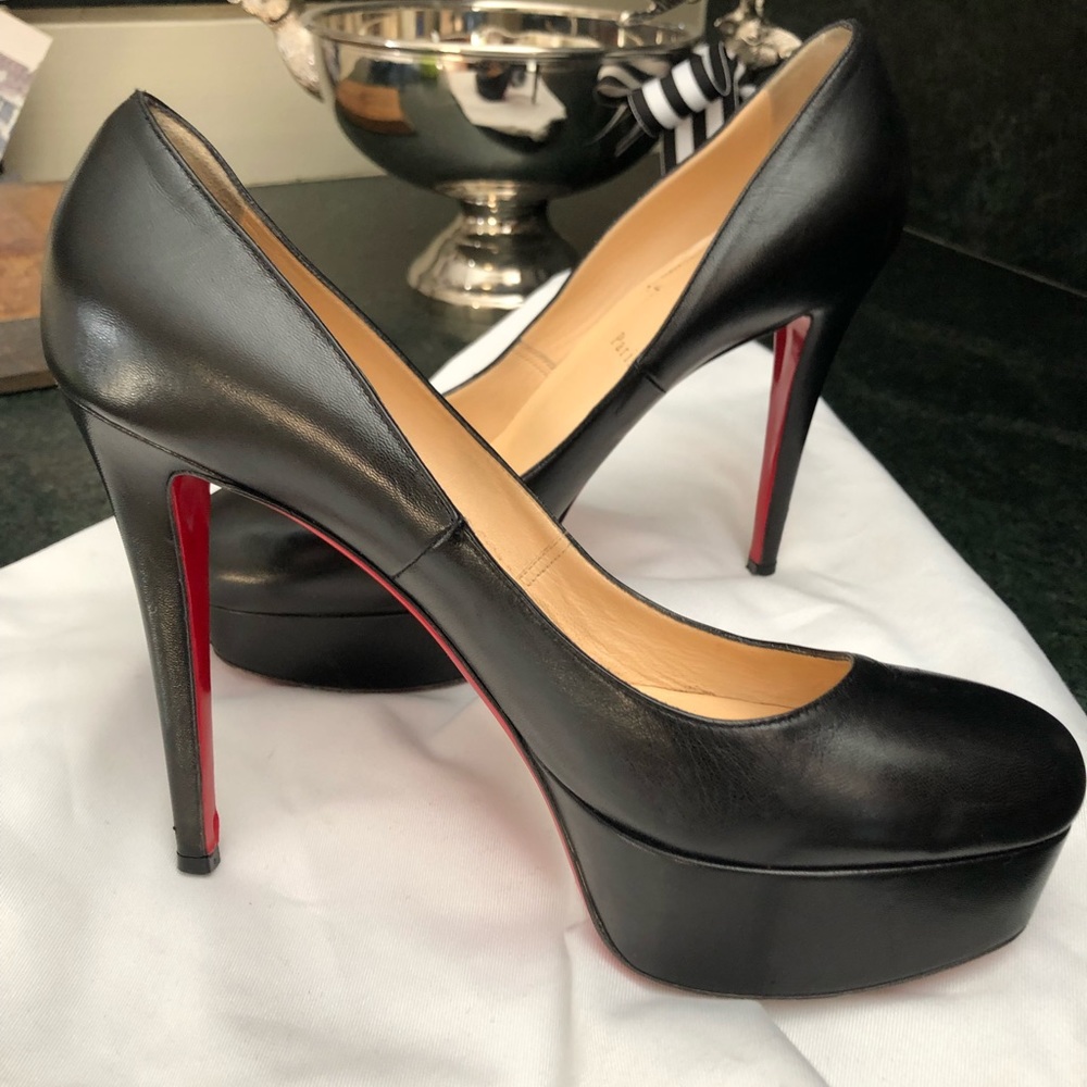 Christian Louboutin dirditta pumps size 39 1/2